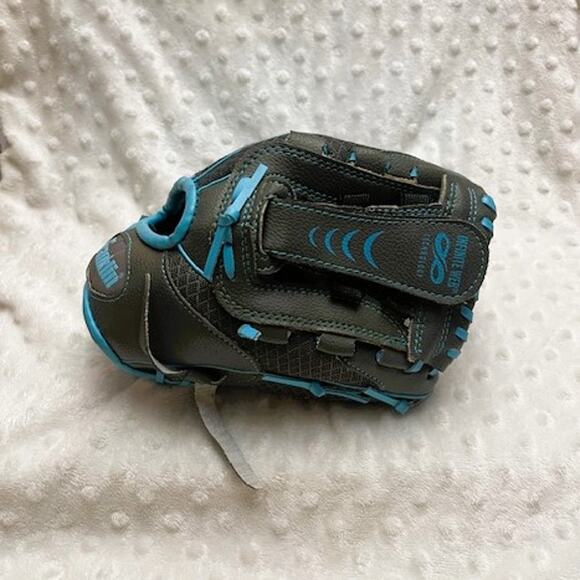 Franklin Sports Shok-Sorb 10.5" Youth Baseball Glove (Right-Handed Throw) - Picture 9 of 9